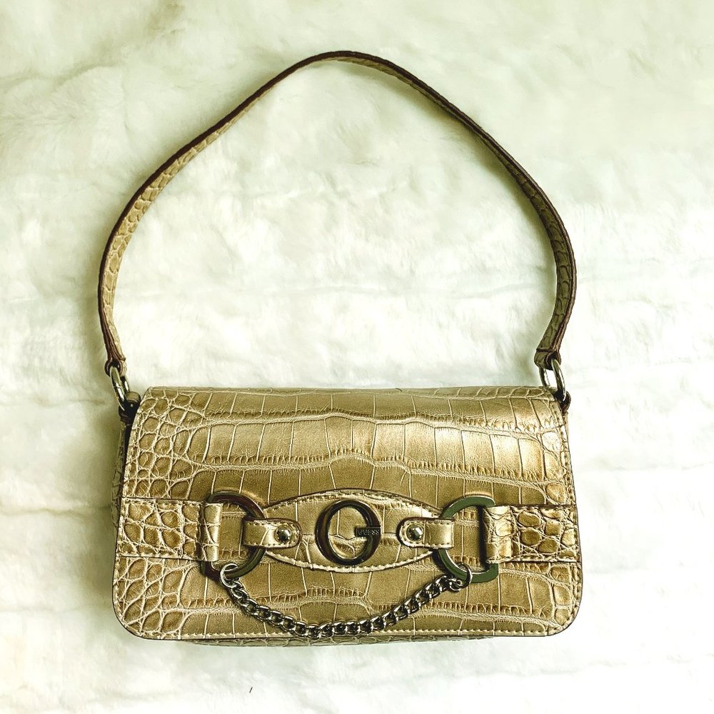 GUESS - Small Purse - Picture 2 of 9